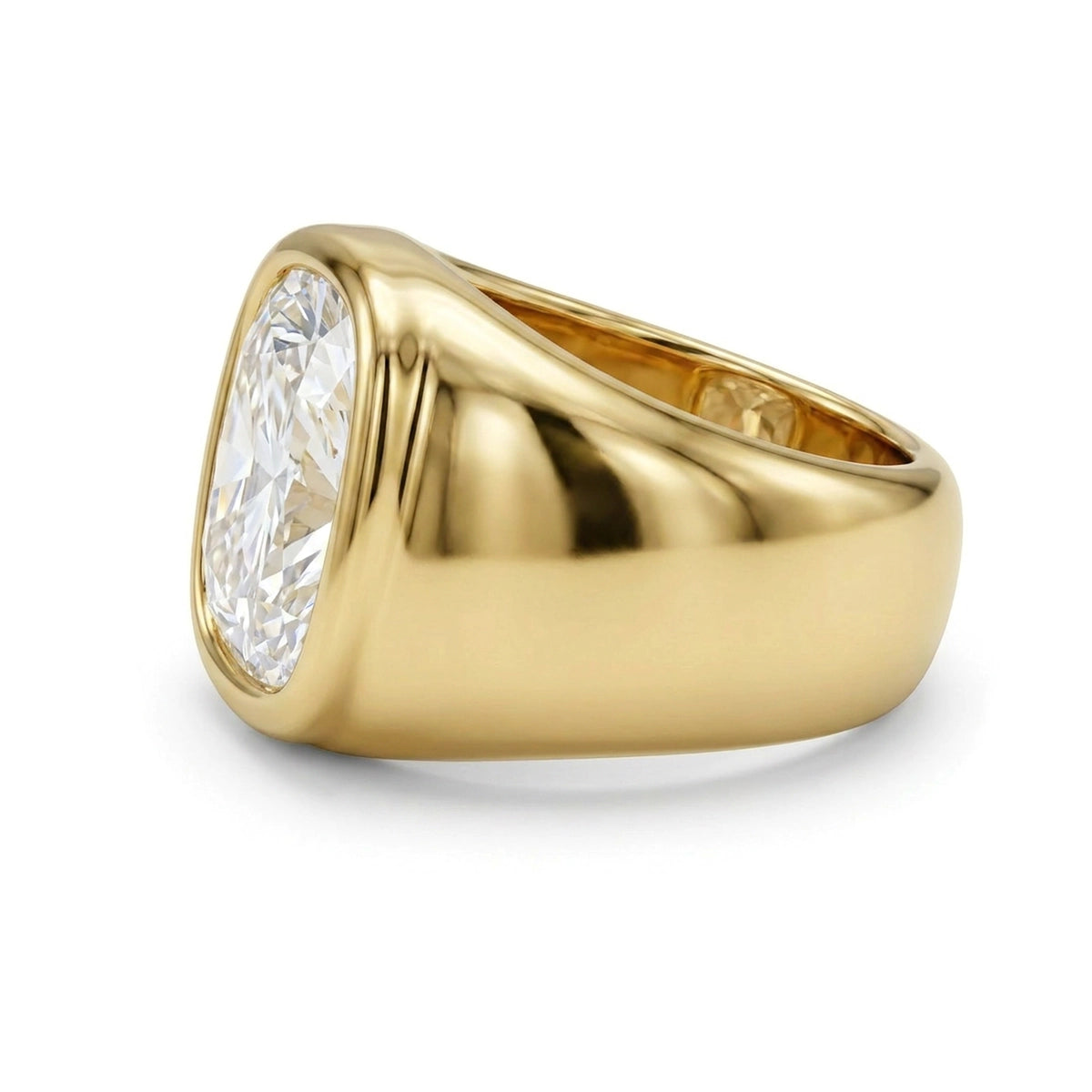 Men's Cushion Bezel Signet Ring in IGI certified lab grown diamond and BIS hallmarked gold